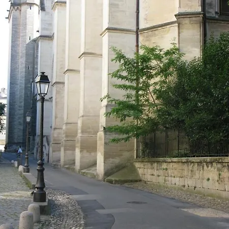 Design & Cosy - Centre Historique Ecusson *